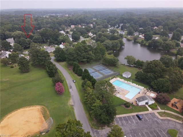 306 Meadowlake RD, Yorktown, VA 23693