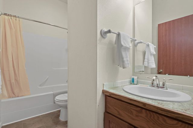 1702 W Dean Ave, Spokane, WA 99201