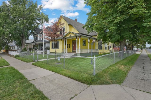 1702 W Dean Ave, Spokane, WA 99201