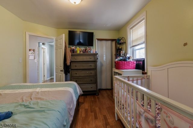 627 Van Buren Ave, Linden City, NJ 07036