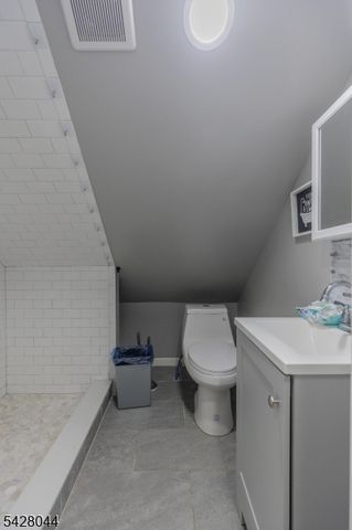627 Van Buren Ave, Linden City, NJ 07036