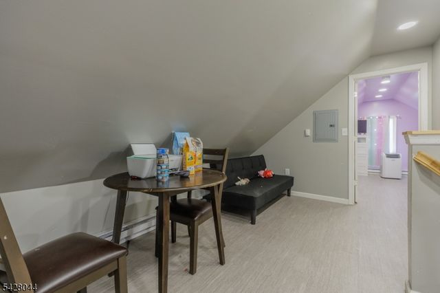 627 Van Buren Ave, Linden City, NJ 07036