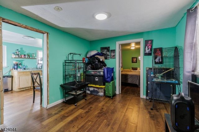 627 Van Buren Ave, Linden City, NJ 07036