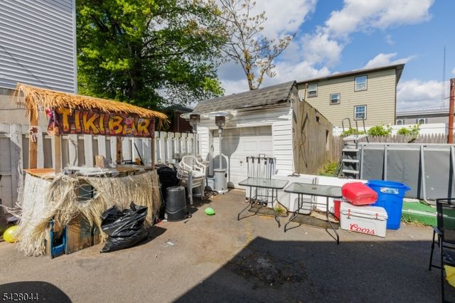 627 Van Buren Ave, Linden City, NJ 07036