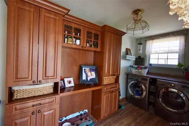 55 Willow Lane, Lindenhurst, NY 11757