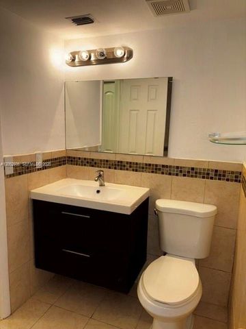 3410 Foxcroft Rd 208, Miramar, FL 33025