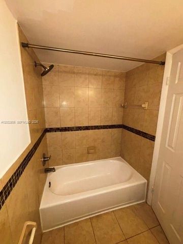 3410 Foxcroft Rd 208, Miramar, FL 33025