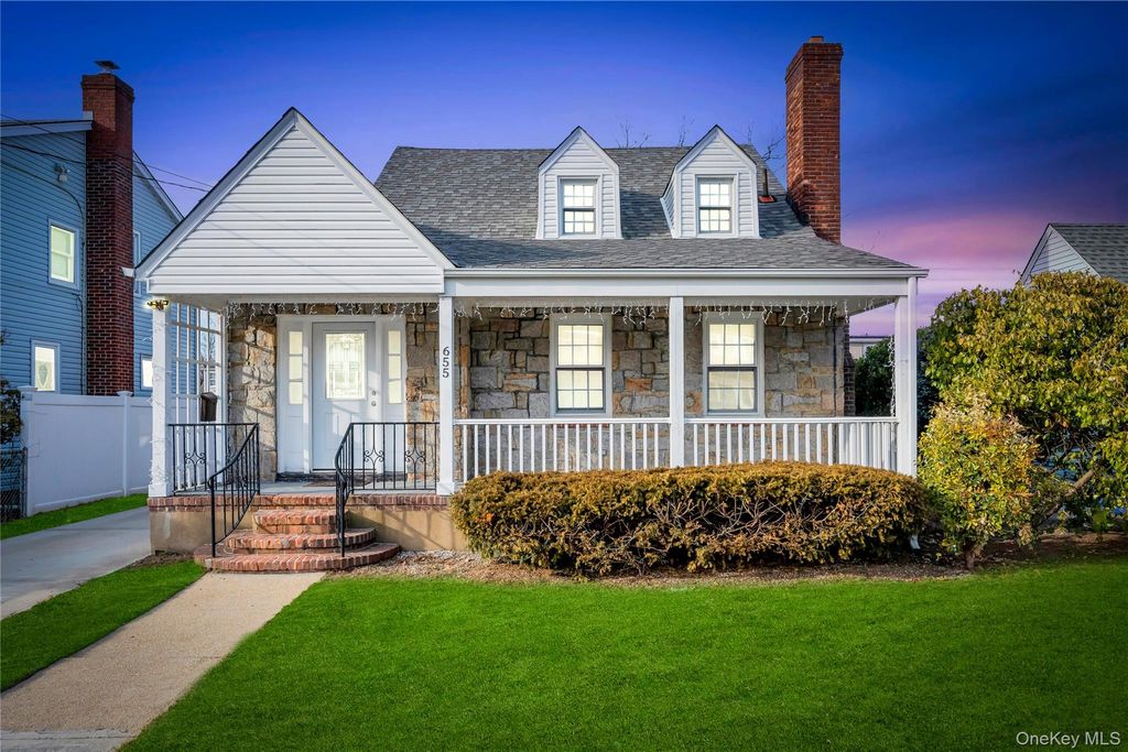 655 Joy Boulevard, Baldwin, NY 11510