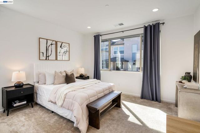 6017 Basaltina Pl, Dublin, CA 94568