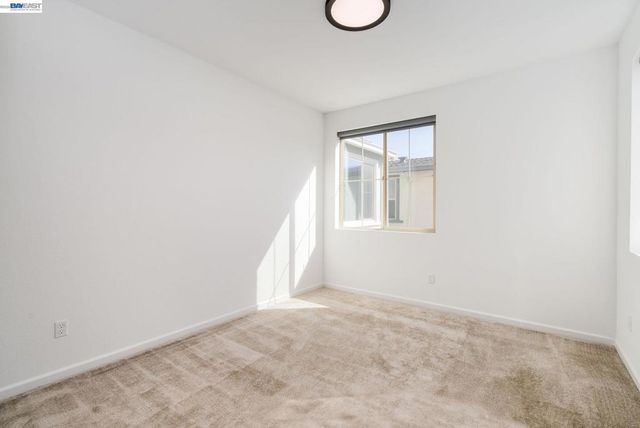 6017 Basaltina Pl, Dublin, CA 94568