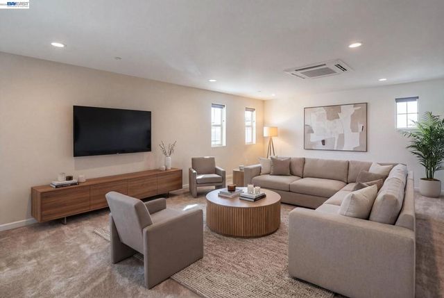 6017 Basaltina Pl, Dublin, CA 94568