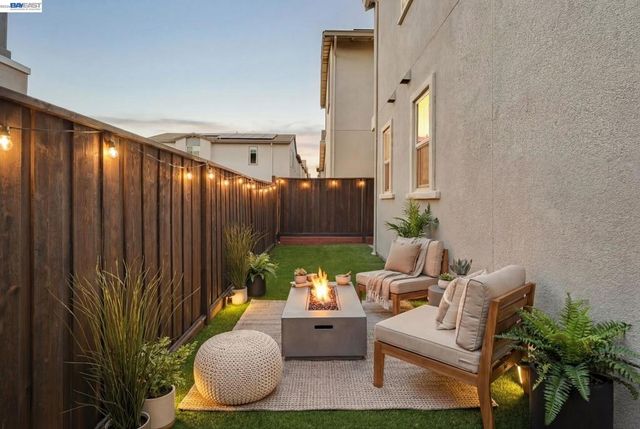 6017 Basaltina Pl, Dublin, CA 94568