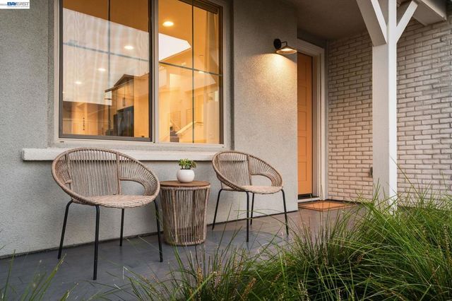 6017 Basaltina Pl, Dublin, CA 94568