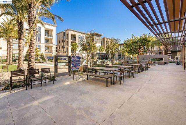 6017 Basaltina Pl, Dublin, CA 94568