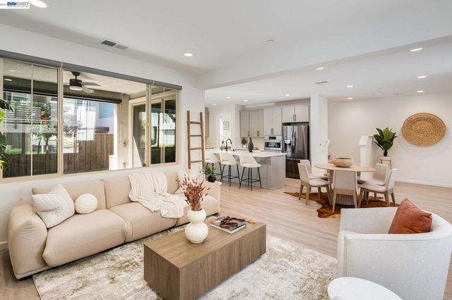 6017 Basaltina Pl, Dublin, CA 94568