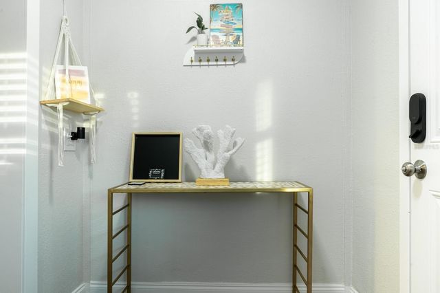 4327 17TH AVENUE S, St Petersburg, FL 33711