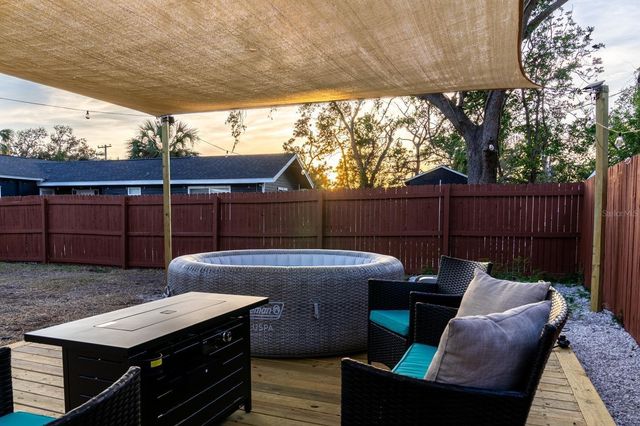 4327 17TH AVENUE S, St Petersburg, FL 33711