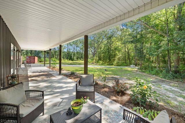 818 Frasier Lane, Pineville, SC 29468