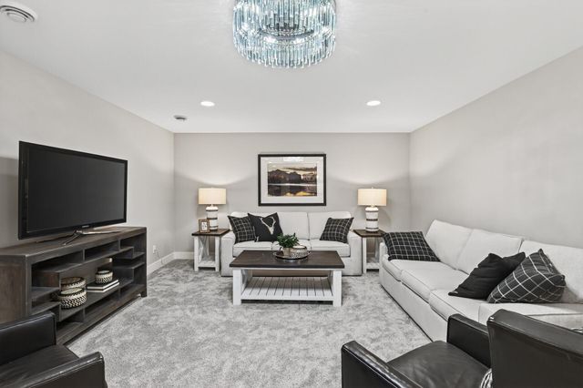 5319 Glenwood Avenue, Golden Valley, MN 55422