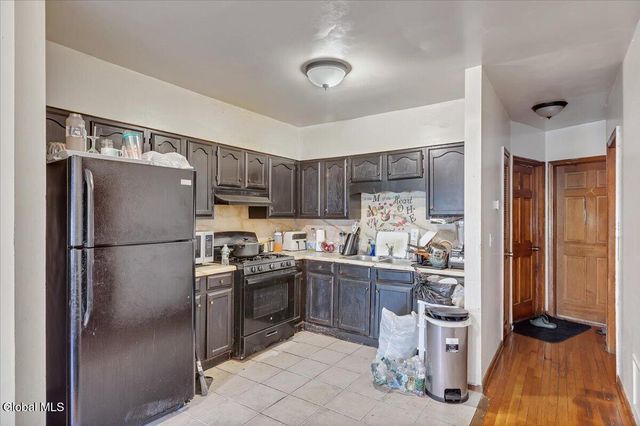 99 Lark Street, Albany, NY 12210