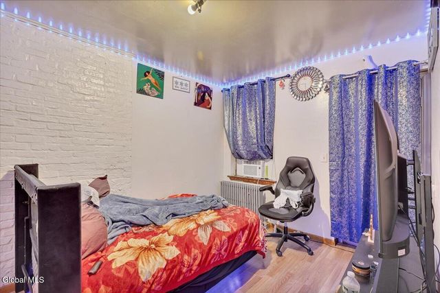 99 Lark Street, Albany, NY 12210