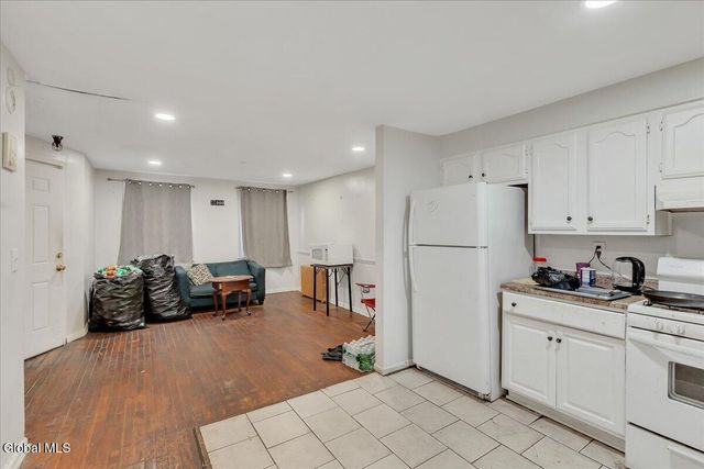 99 Lark Street, Albany, NY 12210