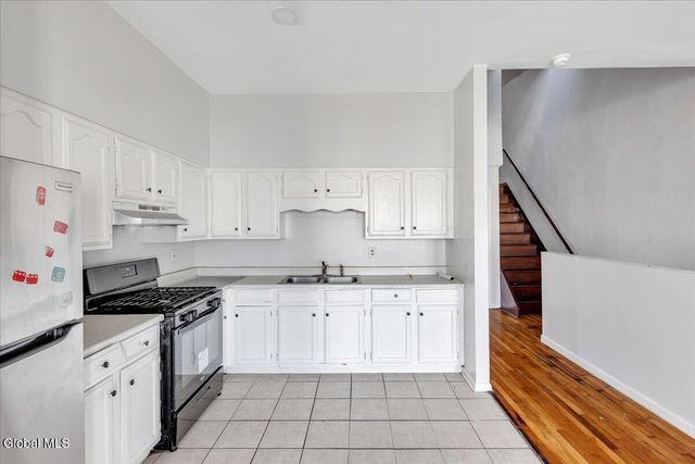 99 Lark Street, Albany, NY 12210