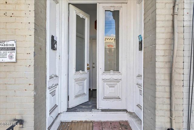 99 Lark Street, Albany, NY 12210