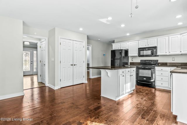 16802 Polo Fields Ln, Louisville, KY 40245