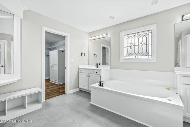 16802 Polo Fields Ln, Louisville, KY 40245