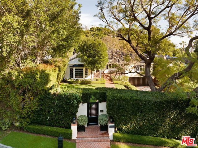 1240 N Wetherly Drive, Los Angeles, CA 90069