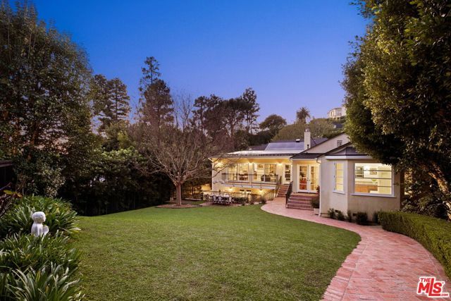 1240 N Wetherly Drive, Los Angeles, CA 90069