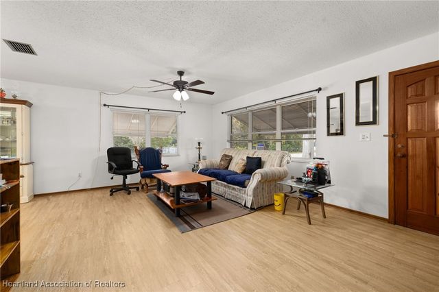 4 Pine Street, Lake Placid, FL 33852