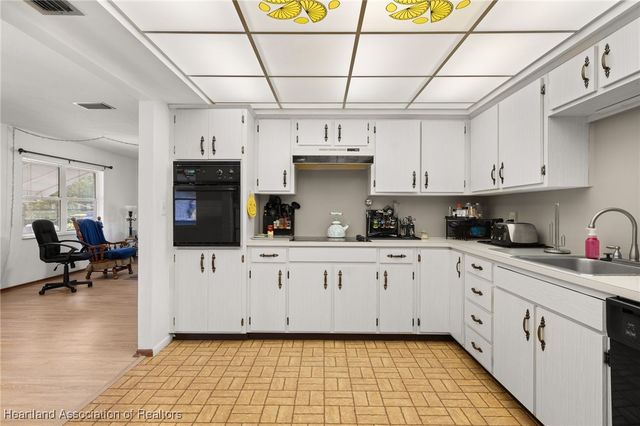 4 Pine Street, Lake Placid, FL 33852