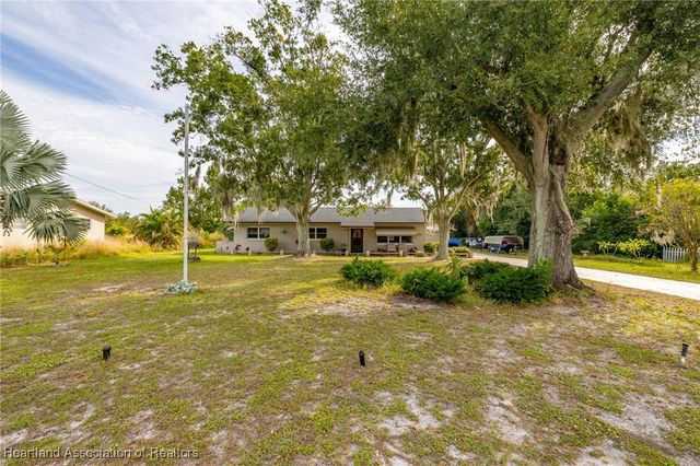 4 Pine Street, Lake Placid, FL 33852