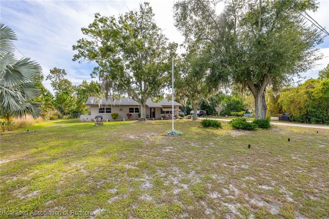 4 Pine Street, Lake Placid, FL 33852