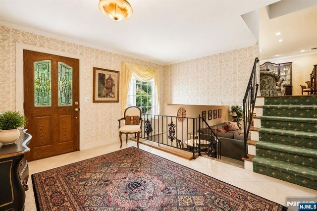 400 Faletti Circle, River Vale, NJ 07675