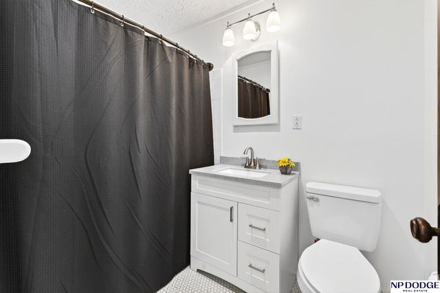 515 S 51st Avenue, Omaha, NE 68106