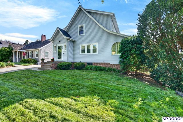 515 S 51st Avenue, Omaha, NE 68106