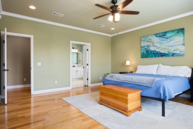 208 Dawn DR, Liberty Hill, TX 78642