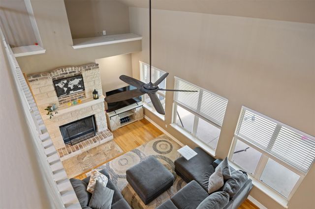 208 Dawn DR, Liberty Hill, TX 78642