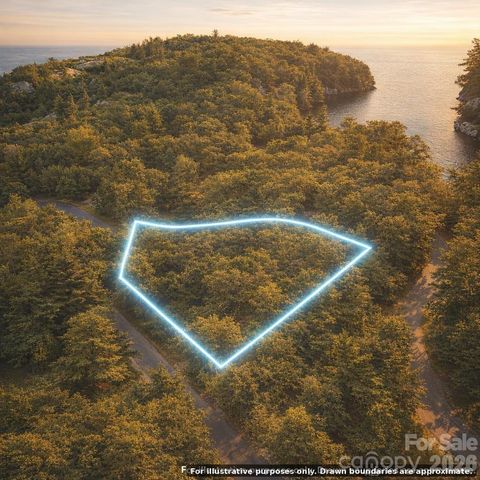 000 Hawk Mountain Road, Lake Toxaway, NC 28747