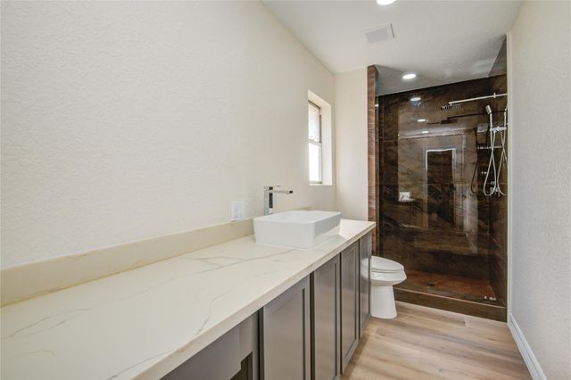 3416 Walnut Drive, Bay City, TX 77414