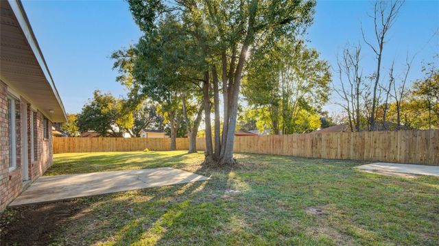 3416 Walnut Drive, Bay City, TX 77414