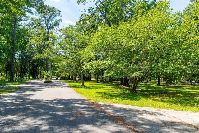 1749 Cliffwood Dr., Myrtle Beach, SC 29572