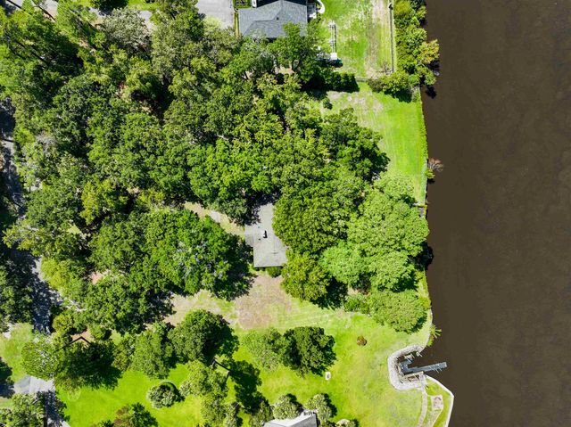 1749 Cliffwood Dr., Myrtle Beach, SC 29572