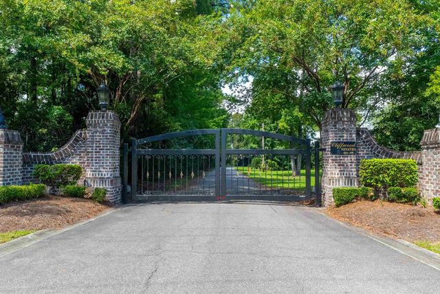 1749 Cliffwood Dr., Myrtle Beach, SC 29572