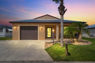 24 Alta Loma, Port St. Lucie, Port St Lucie, FL 34952