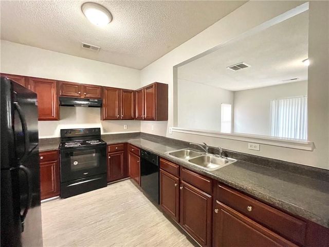 2316 Bigwood Trail, Atlanta, GA 30349