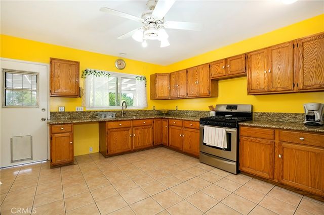 7838 Craner Avenue, Sun Valley, CA 91352
